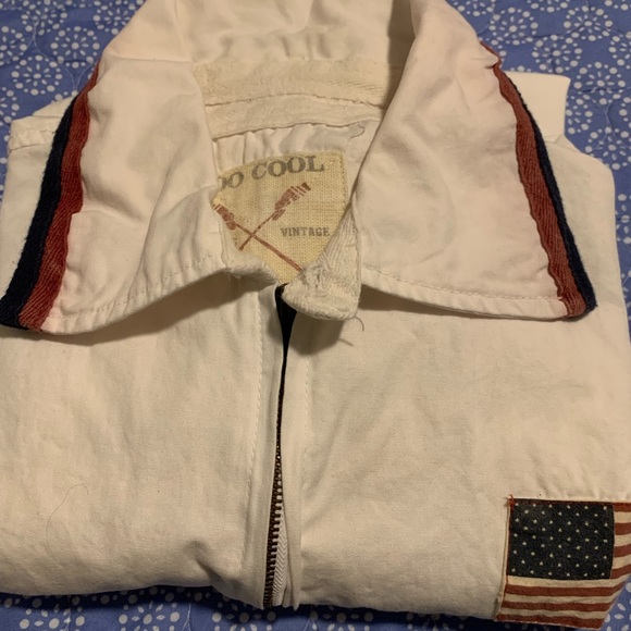 Vintage Too Cool Authentic Vintage White Cotton Jacket US Flag. Size Large - Picture 5 of 10